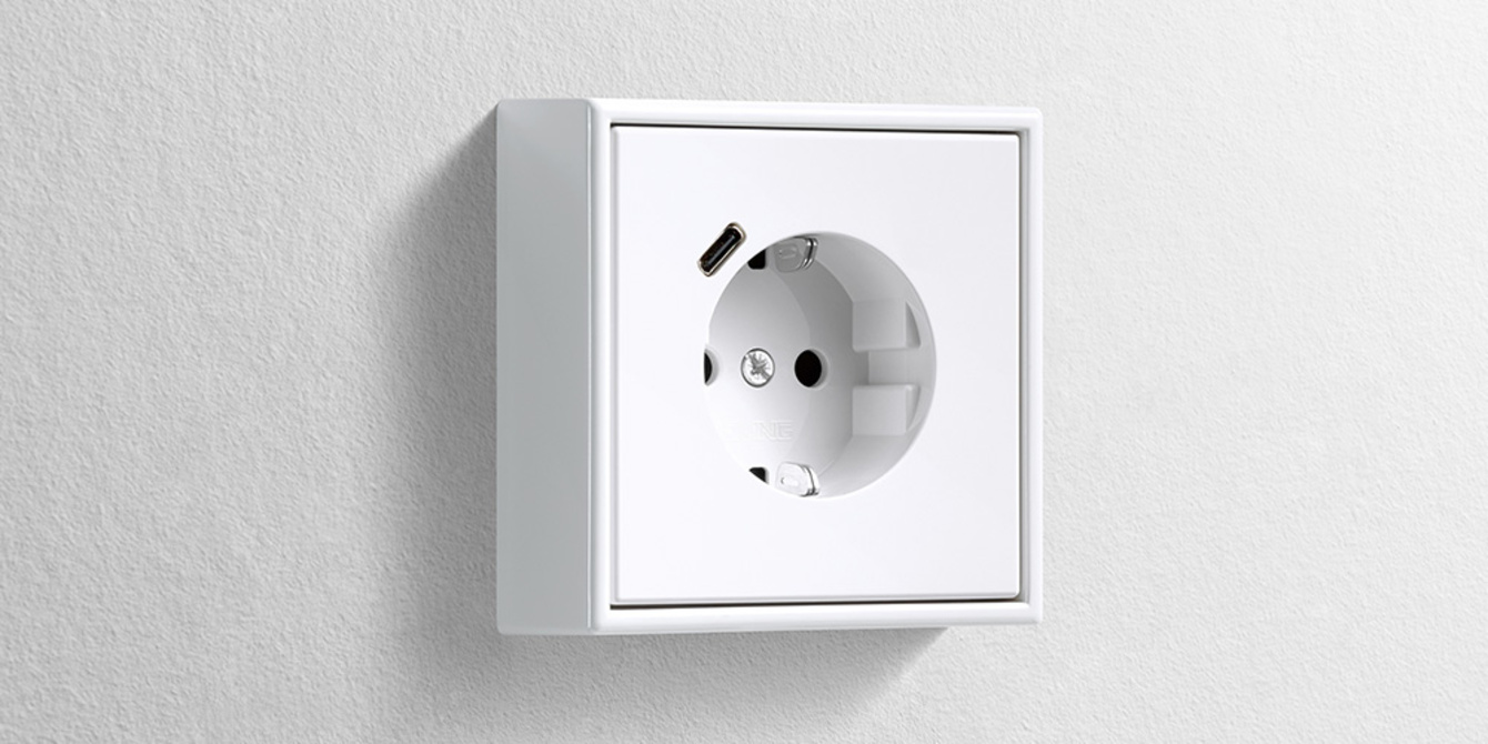 Erweiterter Anschlussraum für die Nachrüstung bei Kerscher Elektro- u. Sicherheitstechnik GmbH & Co.KG in Bogen