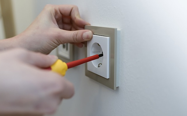 Elektro­installation bei Kerscher Elektro- u. Sicherheitstechnik GmbH & Co.KG in Bogen