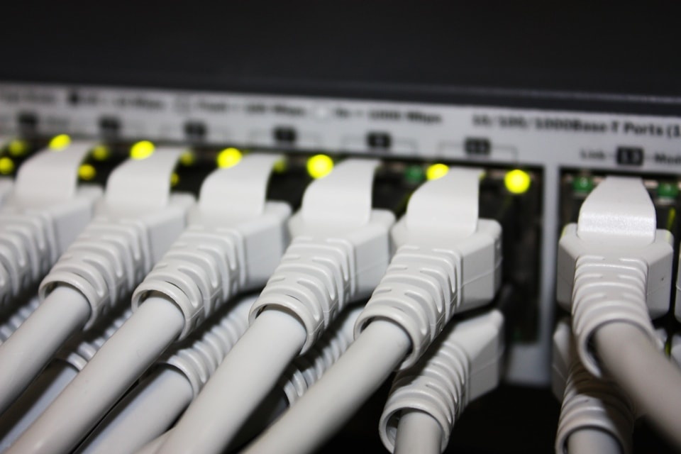 Netzwerke1 bei Kerscher Elektro- u. Sicherheitstechnik GmbH & Co.KG in Bogen
