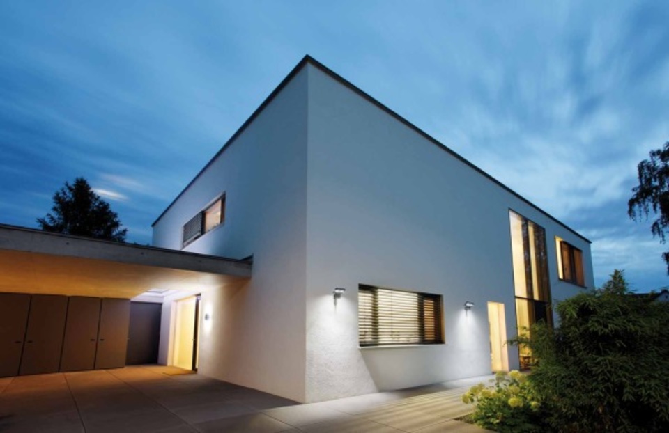 Aussenbeleuchtung bei Kerscher Elektro- u. Sicherheitstechnik GmbH & Co.KG in Bogen