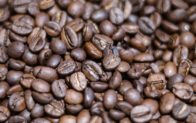 Kaffee­maschinen bei Kerscher Elektro- u. Sicherheitstechnik GmbH & Co.KG in Bogen